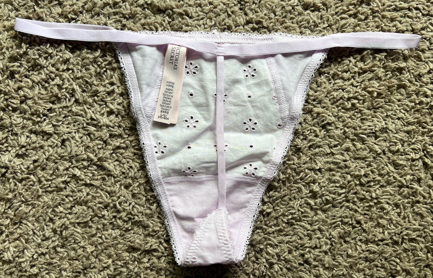 NWT Victoria’s Secret Eyelet V String Thong Cotton Panty Pink Purple Large