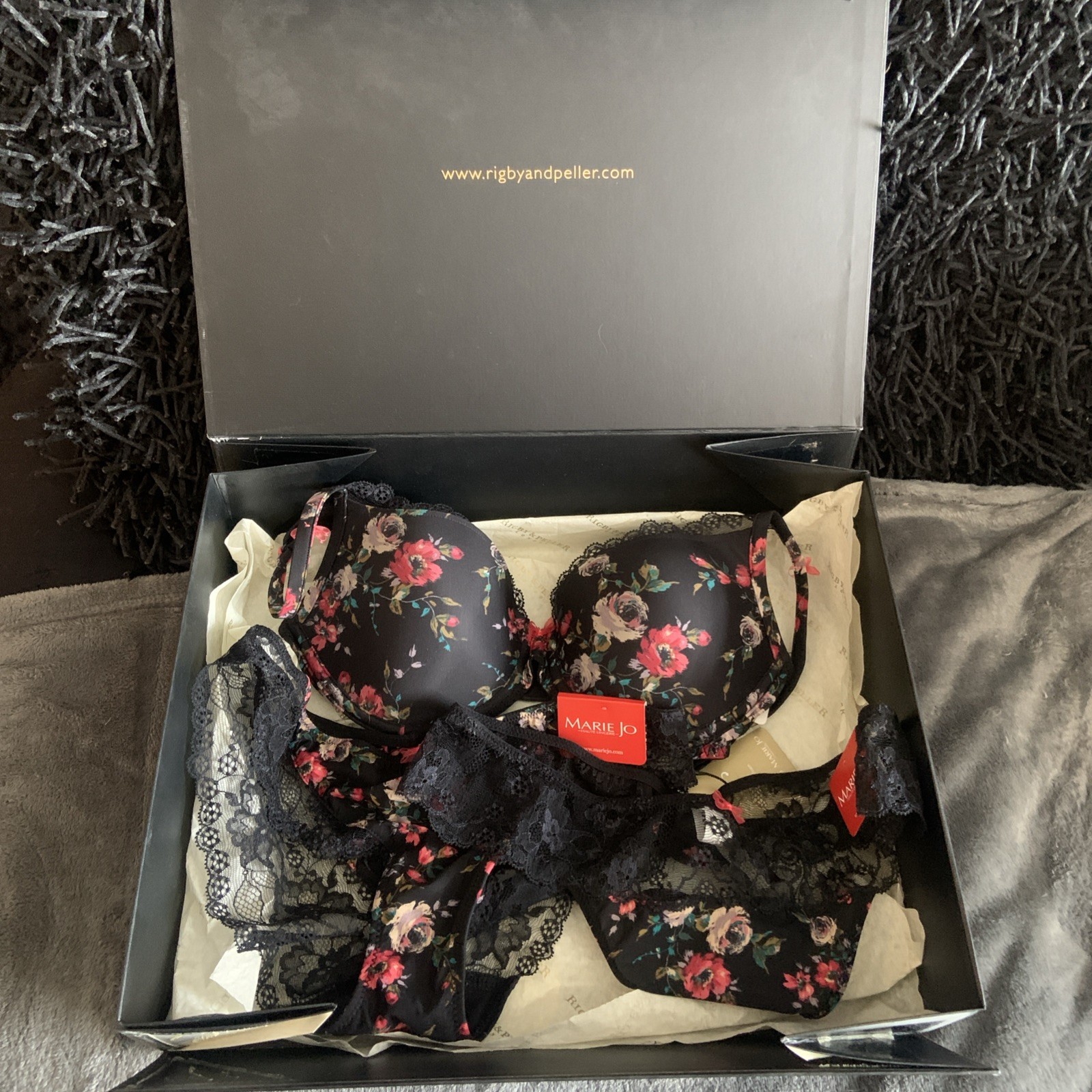 Rigby and Peller exquisite black Lace Lingerie Set Large Bnwt