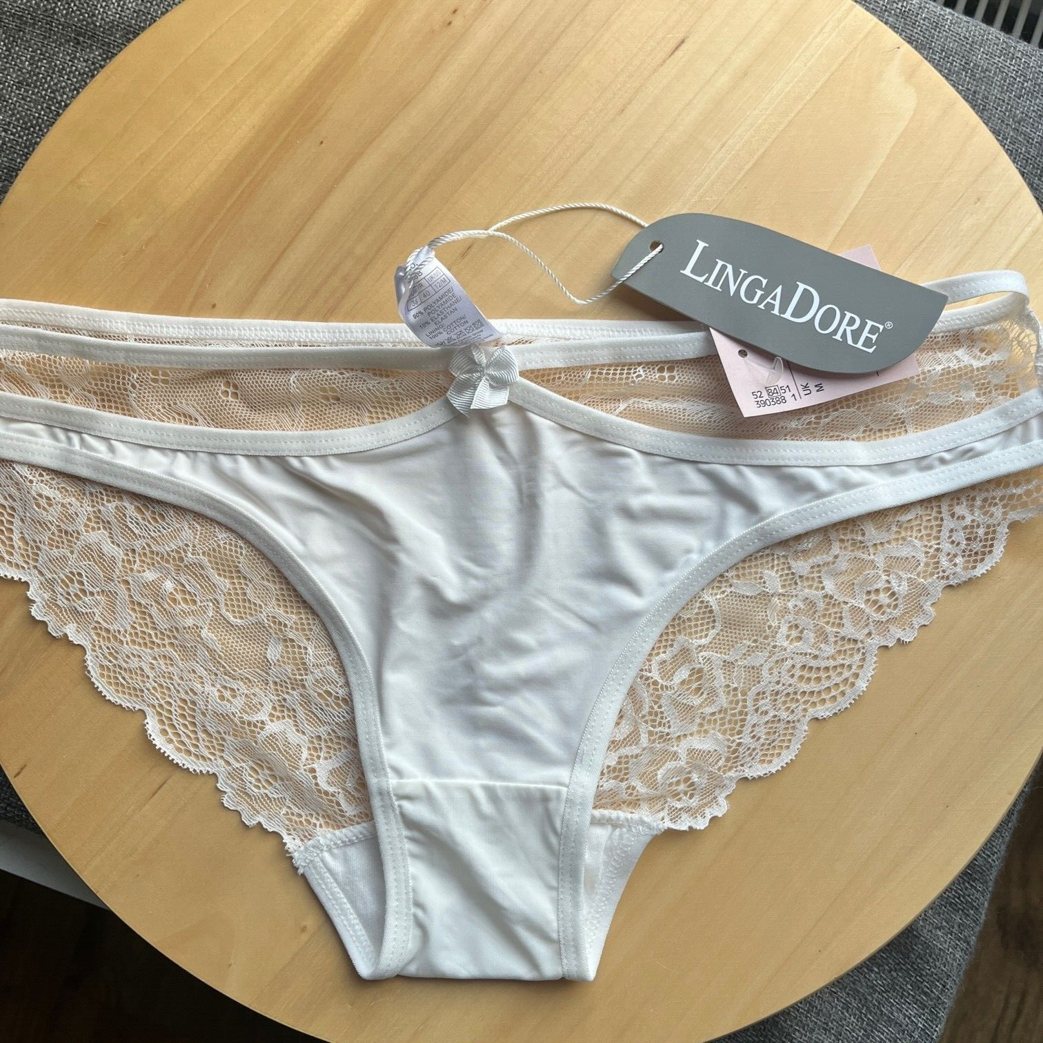 Lingadore knickers with lace back, size UK 12 (M), brand new with tags