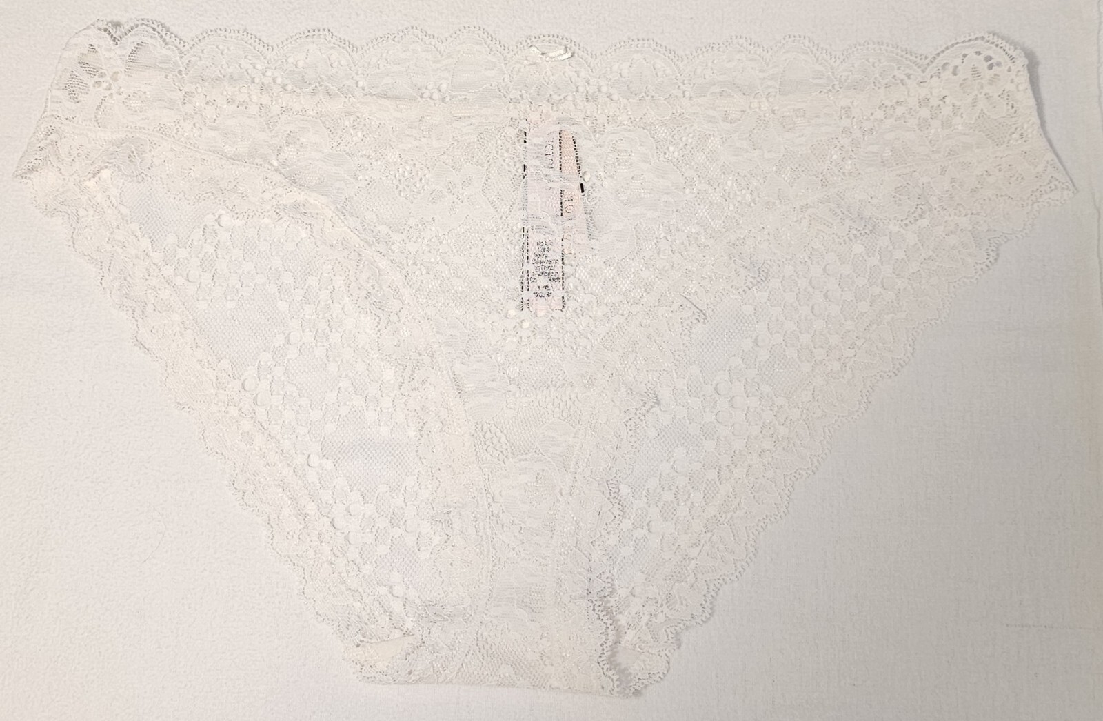 Size Large Dream Angels Cheekini Victoria’s Secret White New With Tags