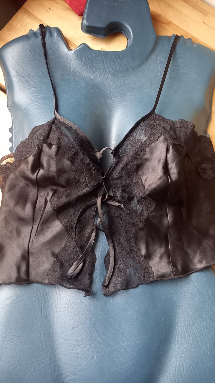 Black Satin Silk Like Camisole Front Tie Thin Straps Lingerie Cami size10-12 NEW