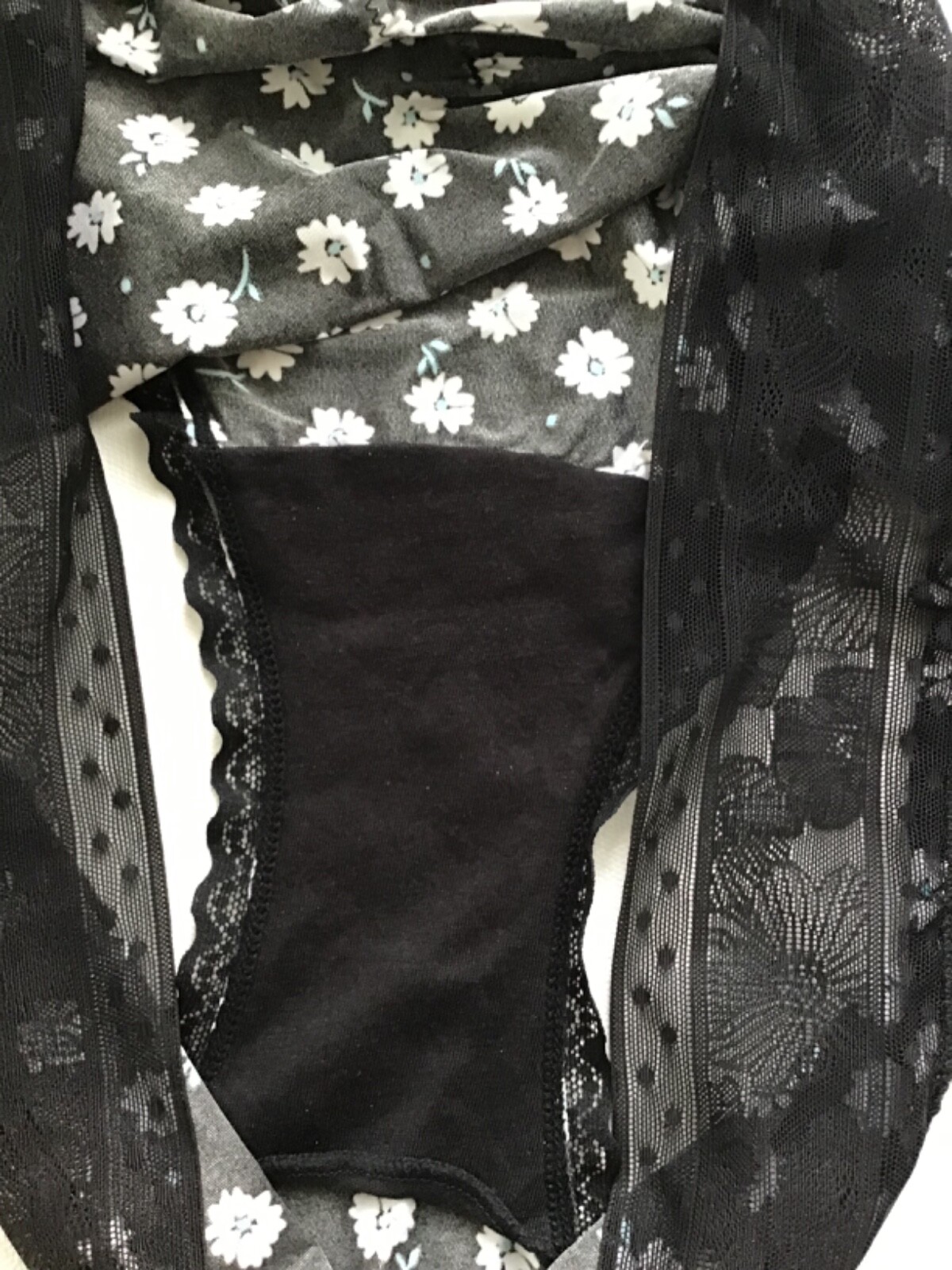 NEW No Boundaries XXXL (21) Bikini Panty 3XL Black White Flowers Lace Panties