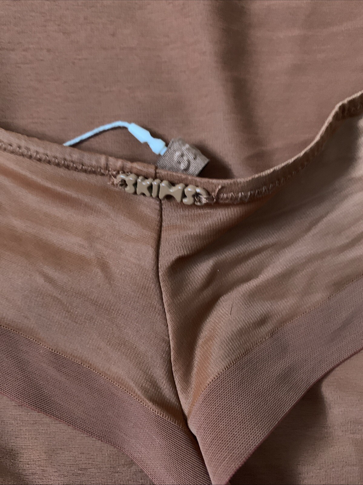 SKIMS Weightless THONG IN Bronze Size 3X NWT