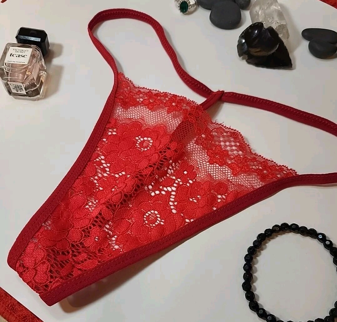 Red Lace Dream Angles T-back Very Sexy V String Thong Size Medium Only