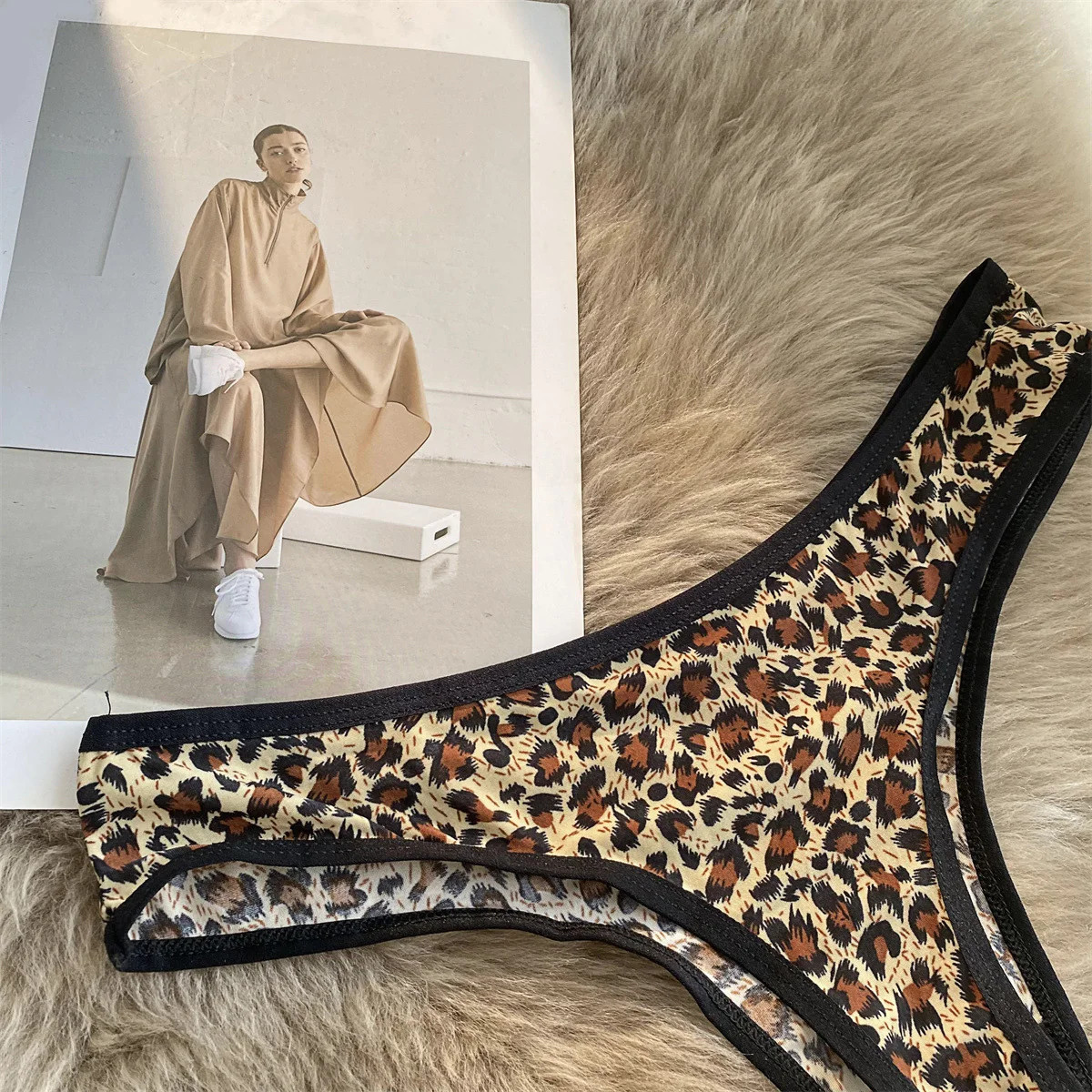 Low Rise Leopard G String Panties Women’s Seamless Soft Stretch Comfort Thong