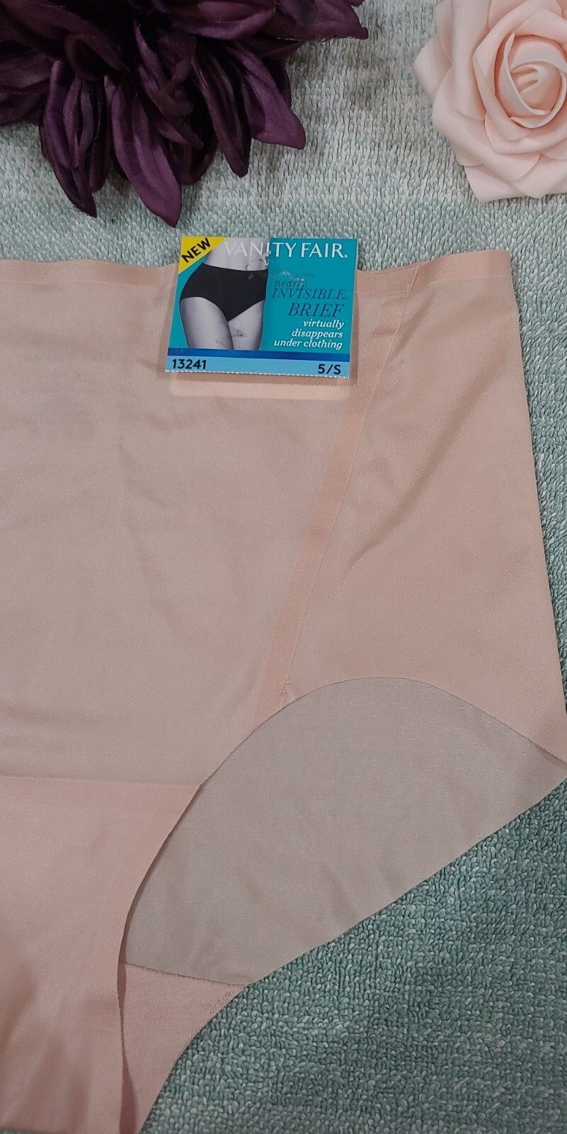 NWT Damask Neutral Size 5/S Vanity Fair Nearly Invisible Briefs Panties #13241