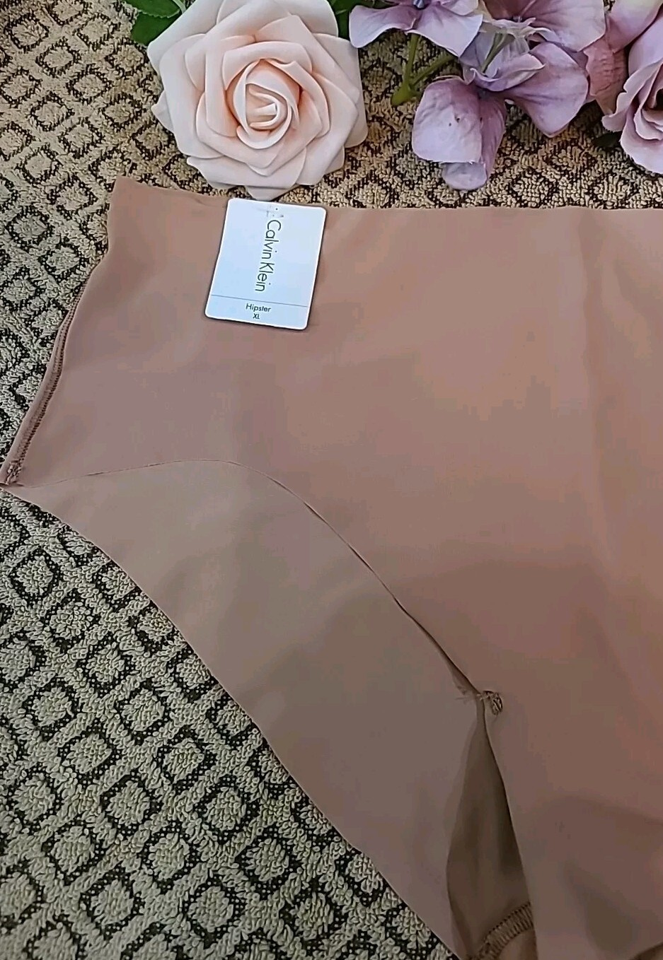 CALVIN KLEIN Logo Champagne Beige Slinky Hipster Panty3429 nwt $15.00