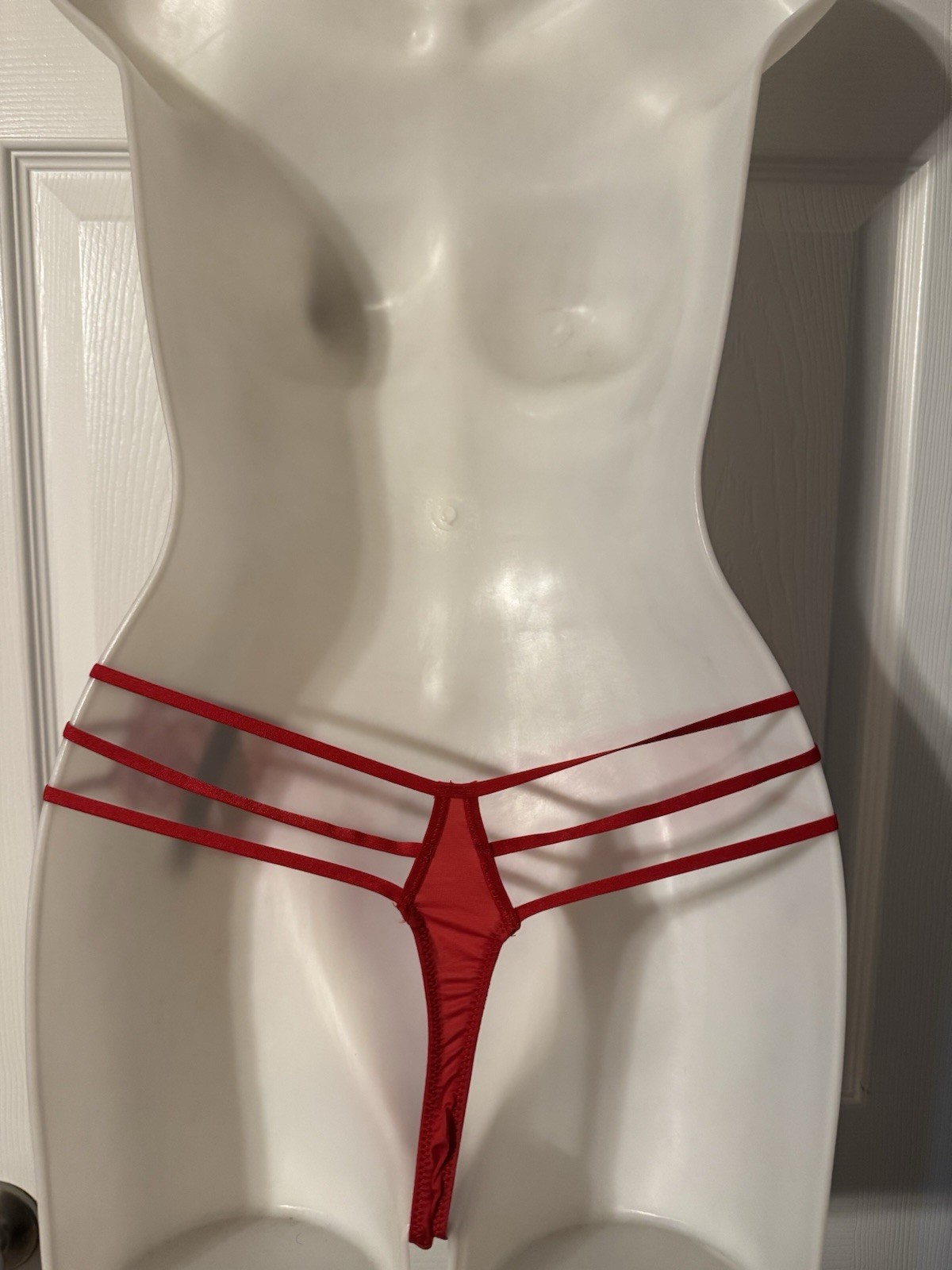VICTORIA’S SECRET L RED SILKY & LACE STRAPPY BACK STRING CUT OUT PANTIES NWT