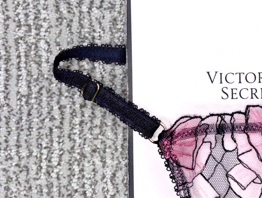 Victoria’s Secret Tease NWT Large Black Bow Embroider Adjustable Thong Panty