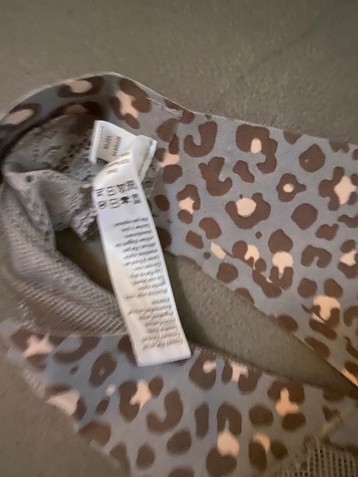 New Spanx Undie-tectable Lace Panty Bikini FP2415 Mini leopard Size Small
