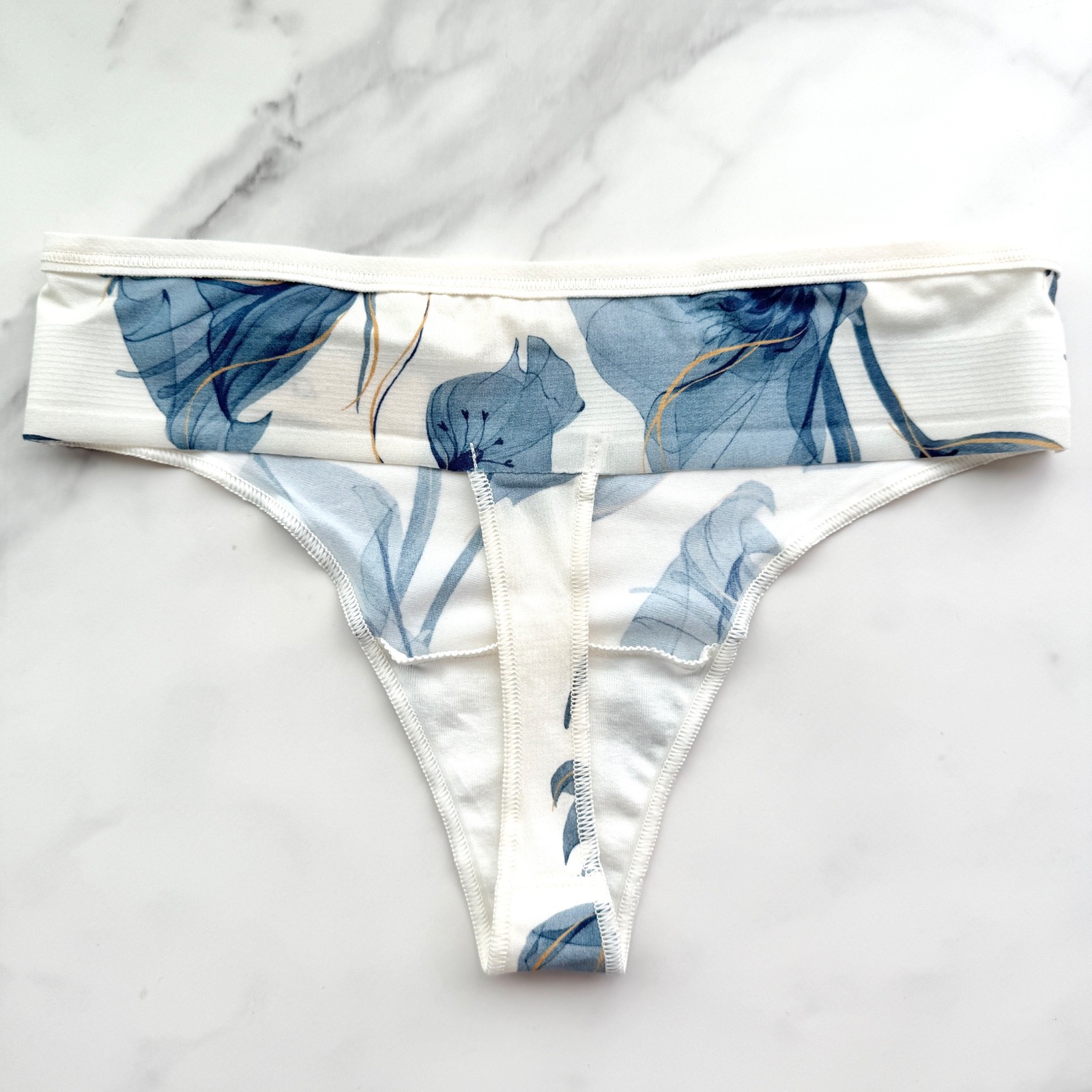 Soma Vanishing Edge Microfiber Thong Panty Chiffon Floral M CHP Navy