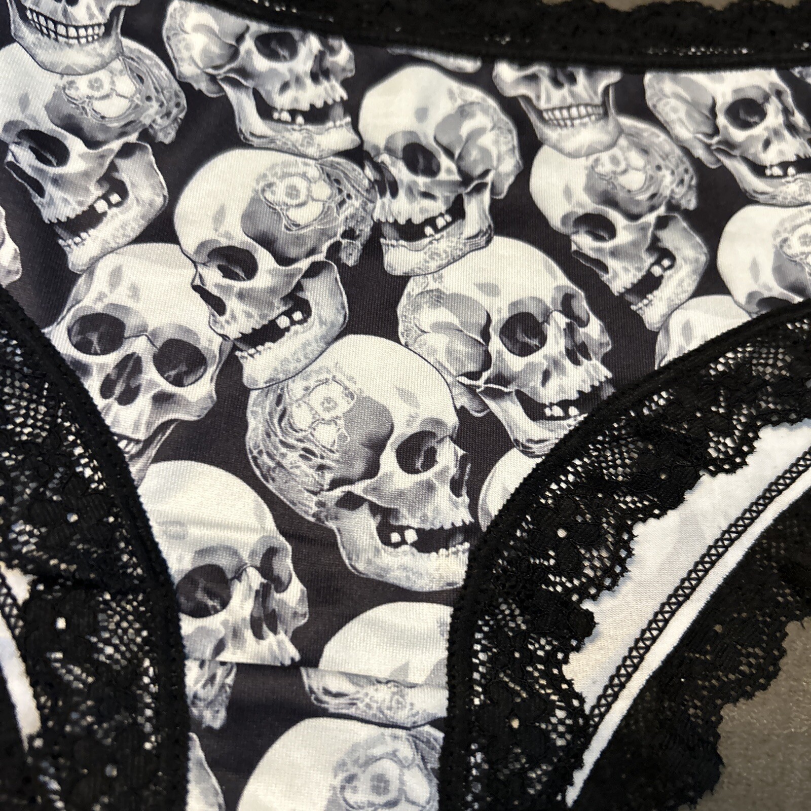 Morvia 3pk lace trim goth Emo Skaters panties M skulls & Flowers Underwear New