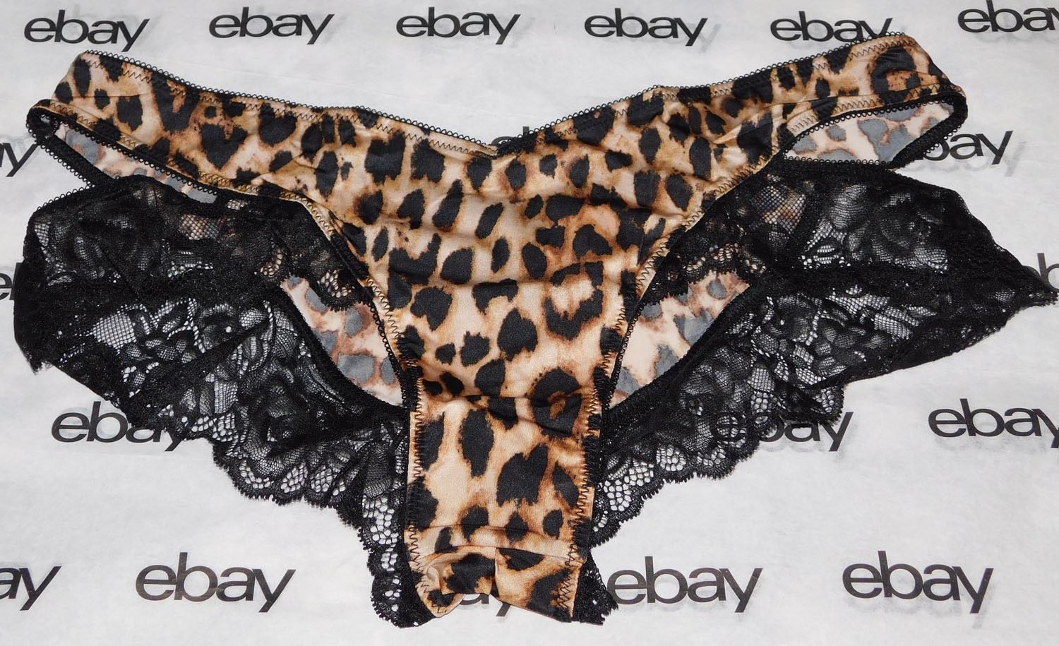 NEW Victoria’s Secret Very Sexy Cut-Out Cheeky Panty Large Animal Satin Lace VS