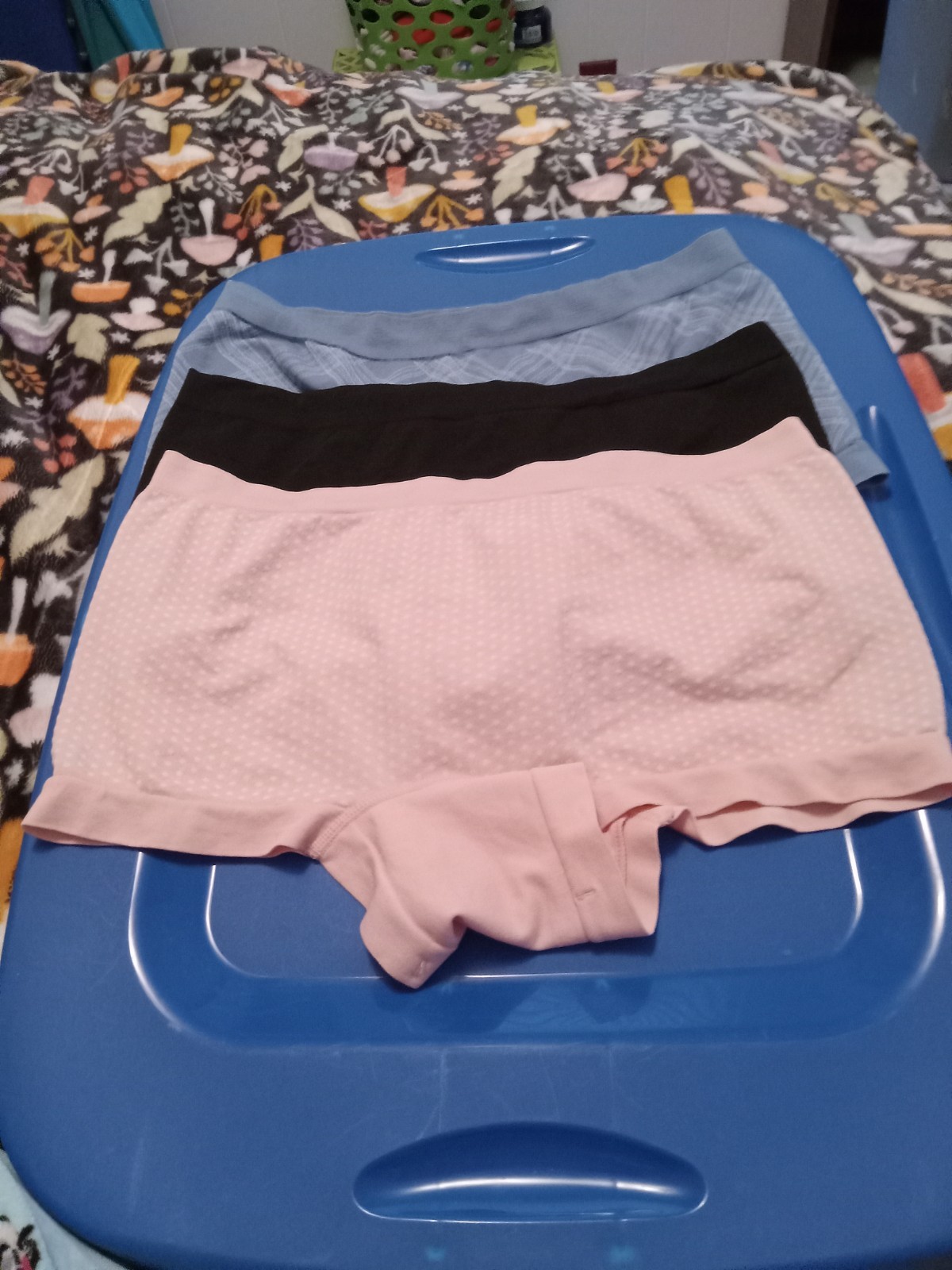Joyspun 3 Pairs Seamless Boyshort Panties. Size Large 12-14. NWOT.