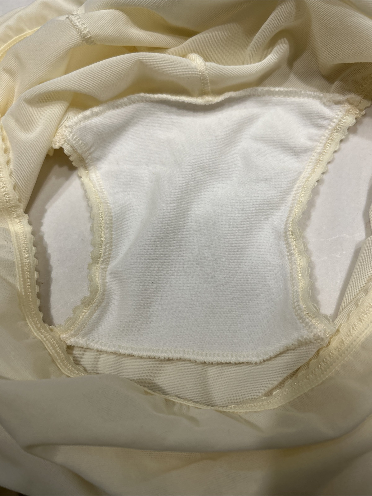 NEW Bali Skimp Skamp Nylon Panties Style #2633, Ivory Size 10 (3XL)