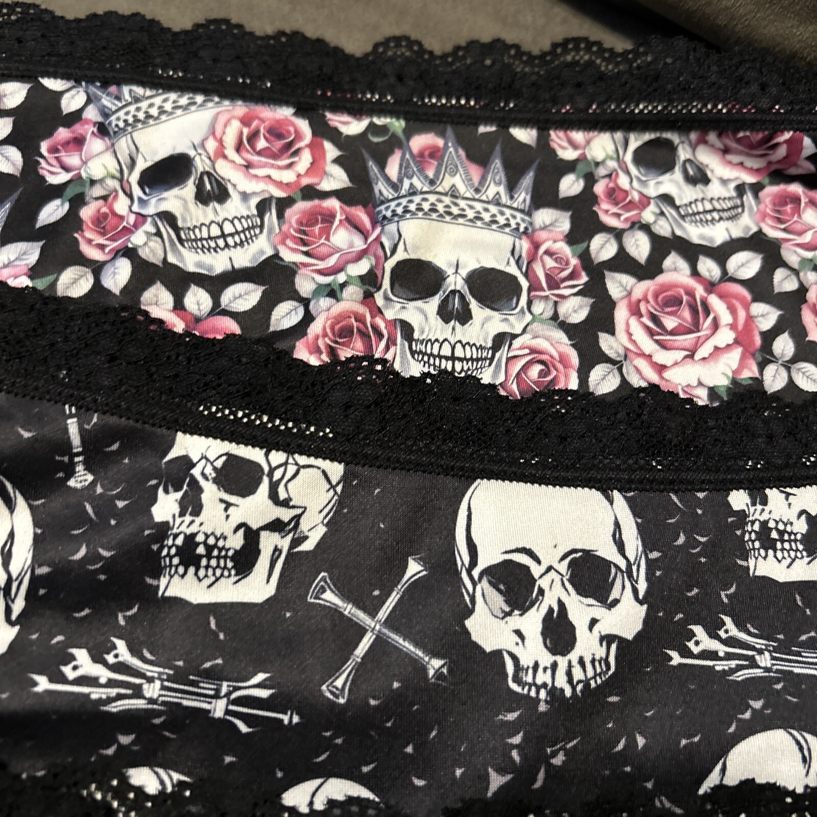 Morvia 3pk lace trim Skater goth Emo panties S skulls Crown Lingerie Underwear