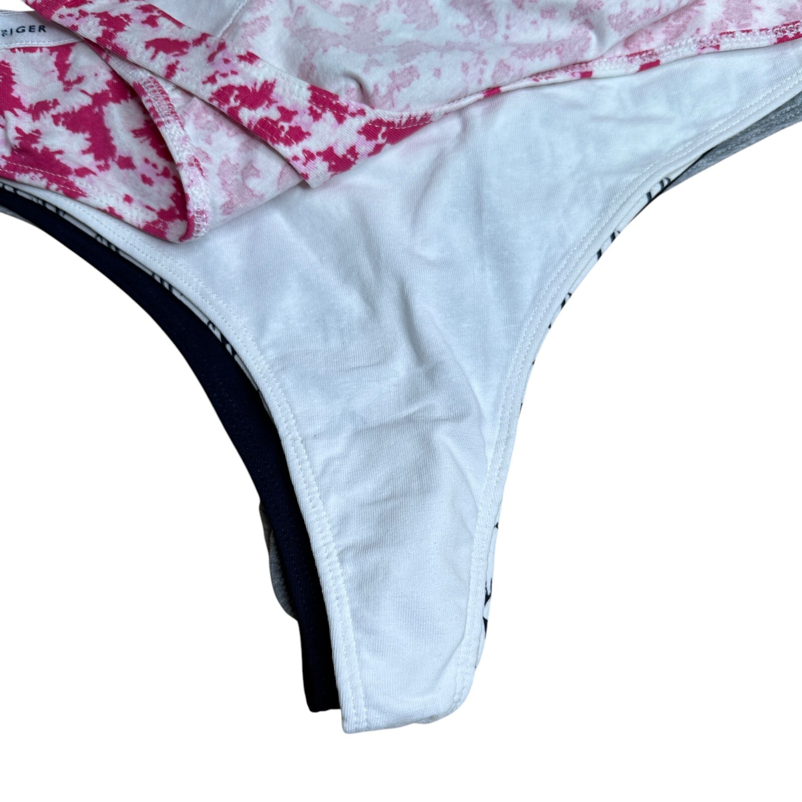 TOMMY HILFIGER MICROFIBER WOMEN THONGS- Size XL – 5-Pack