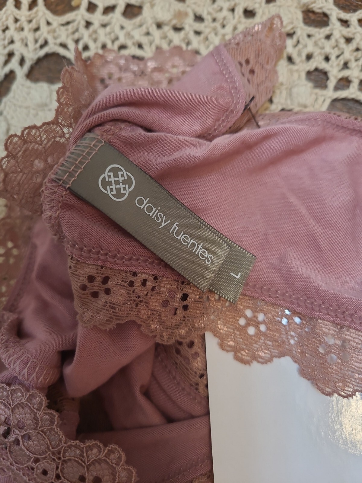 DAISY FUENTES Dusty Rose Bow/ Lace SeXy Hipster Panties Lingerie, 7/L ~ NWT