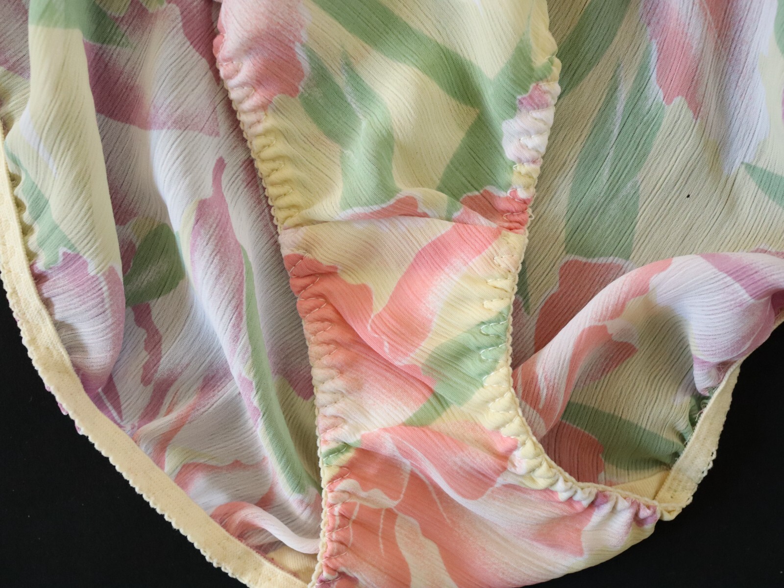 NEW Victoria’s Secret VTG 80s-90s Sheer Chiffon Ruffle Brief Panties MEDIUM