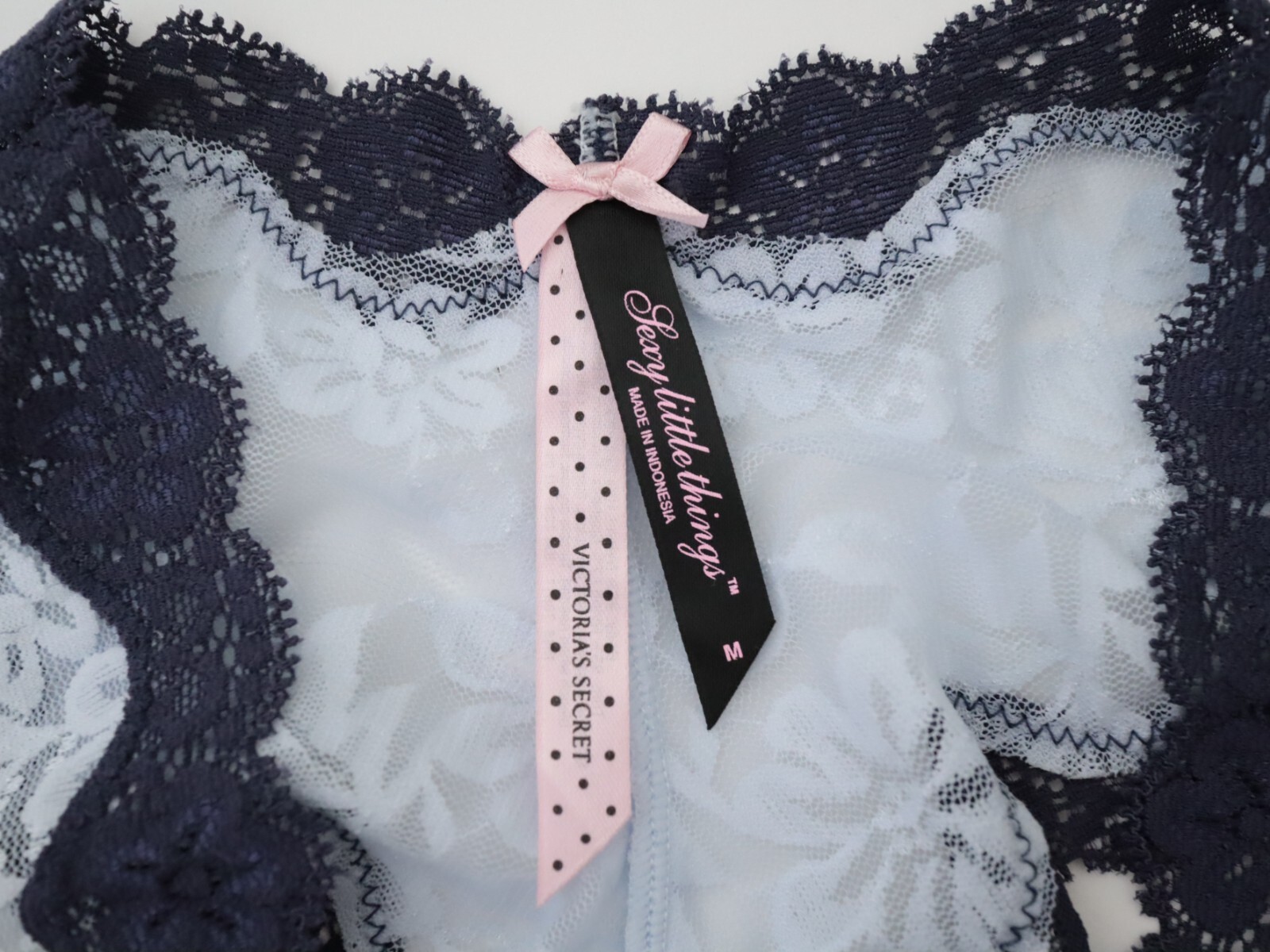 NEW Victoria’s Secret VTG Sexy Little Things Stretch Lace Cheeky Panty MEDIUM