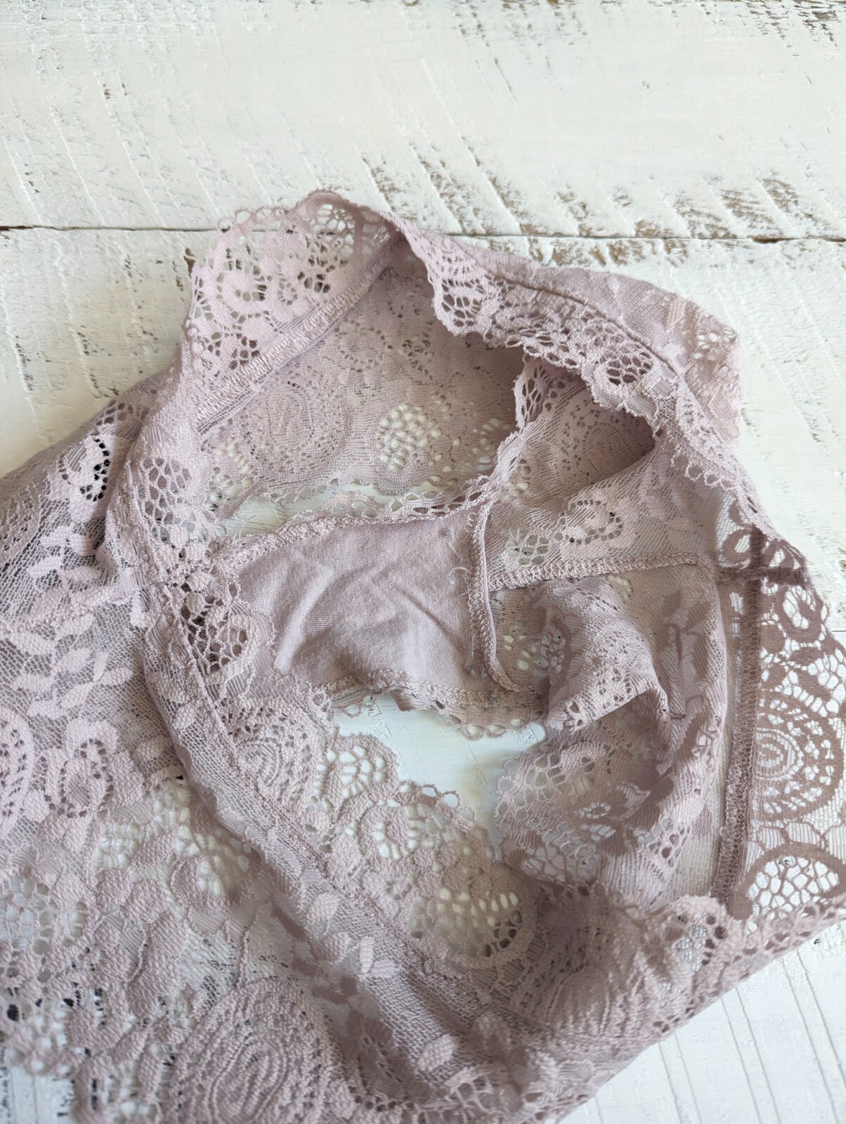 Vintage Victoria’s Secret Size XS Rose Grey Lace Cheeky Panty