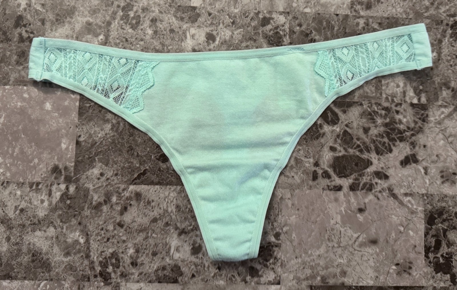 NWT VICTORIA’S SECRET PINK LARGE AQUA GEO LACE RARE THONG PANTIES *RUNS SMALL*