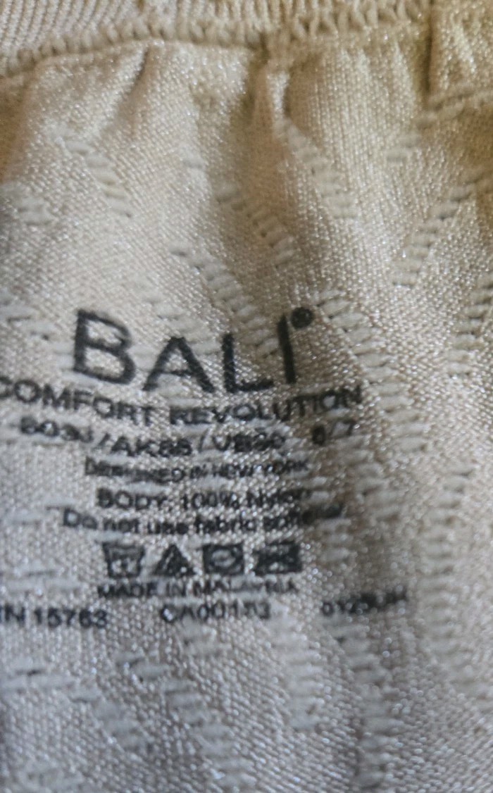 BALI Seamless BEIGE 6/7 Brief Df803J $13.00 Nwt