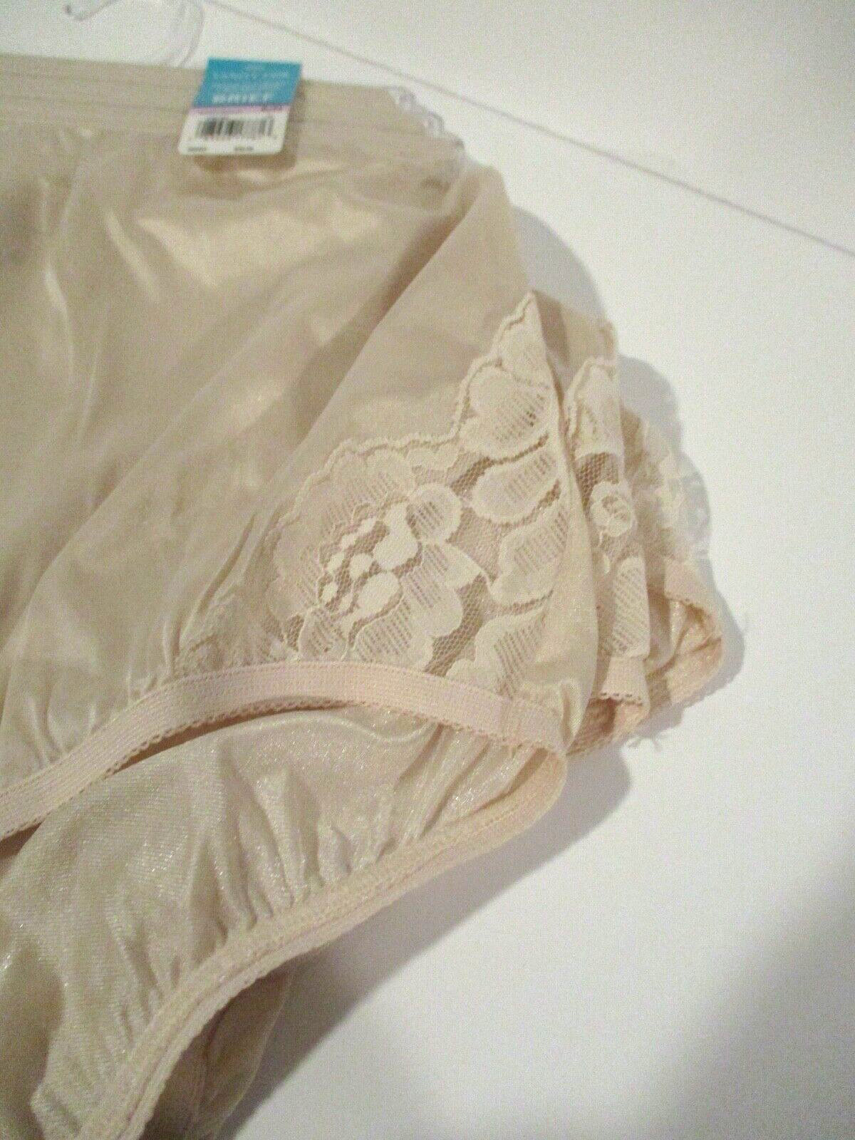 Vanity Fair brief panties 3 pair Perfectly Yours Lace Nouveau size 6/M beige