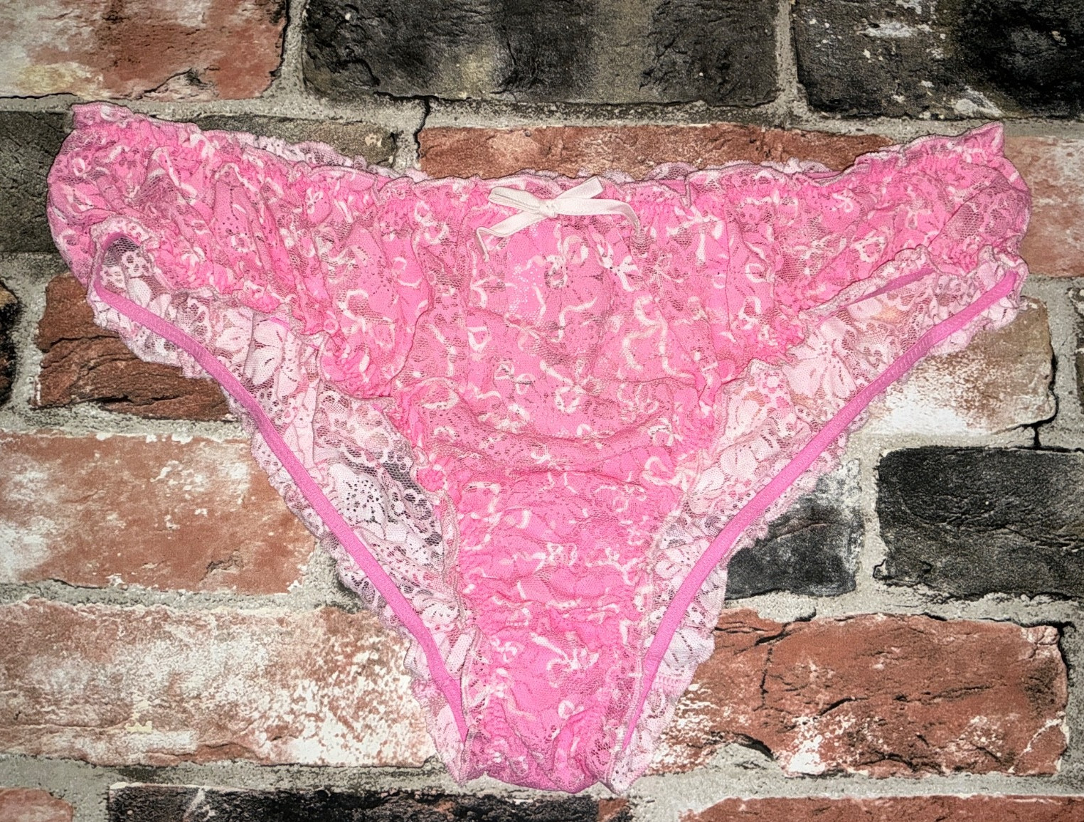 Victoria’s Secret Pink x LoveShackFancy Lace Bow Ruffle Cheeky Panties Rose L