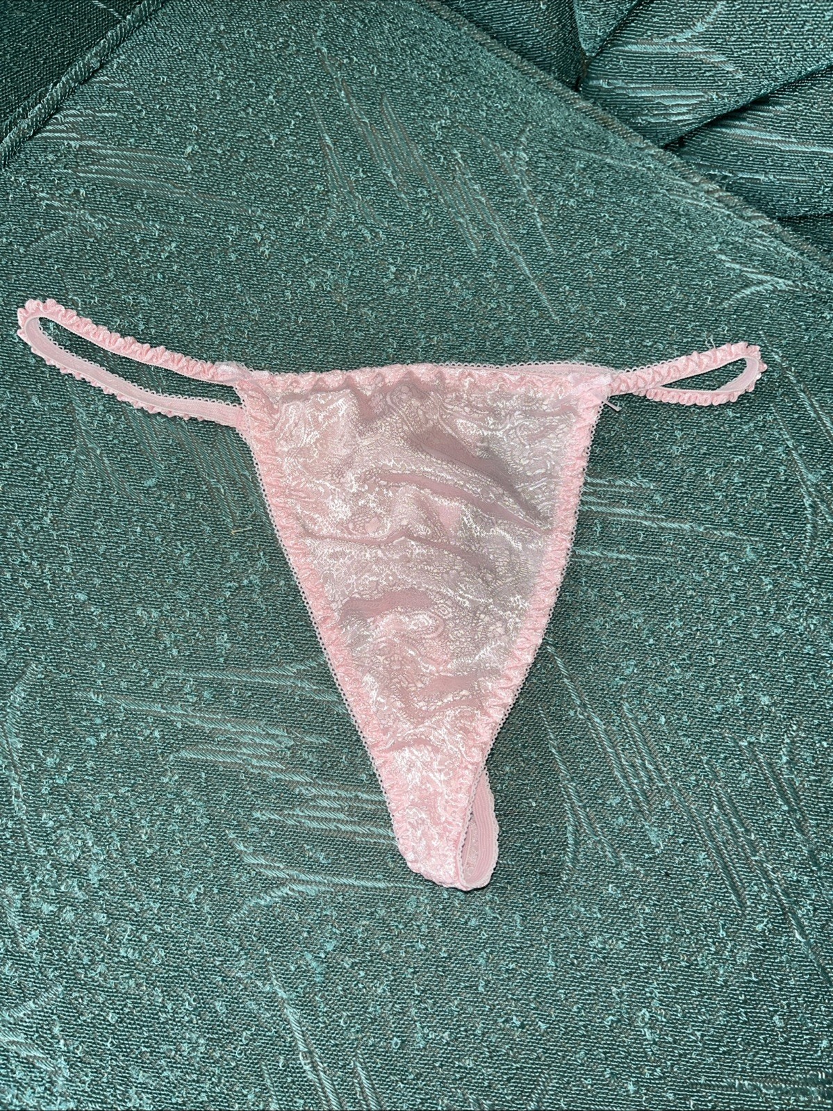 Vtg 90’s Gilligan & O’malley Satin Thong Size 7 L Second Skin Pink Paisley Bows