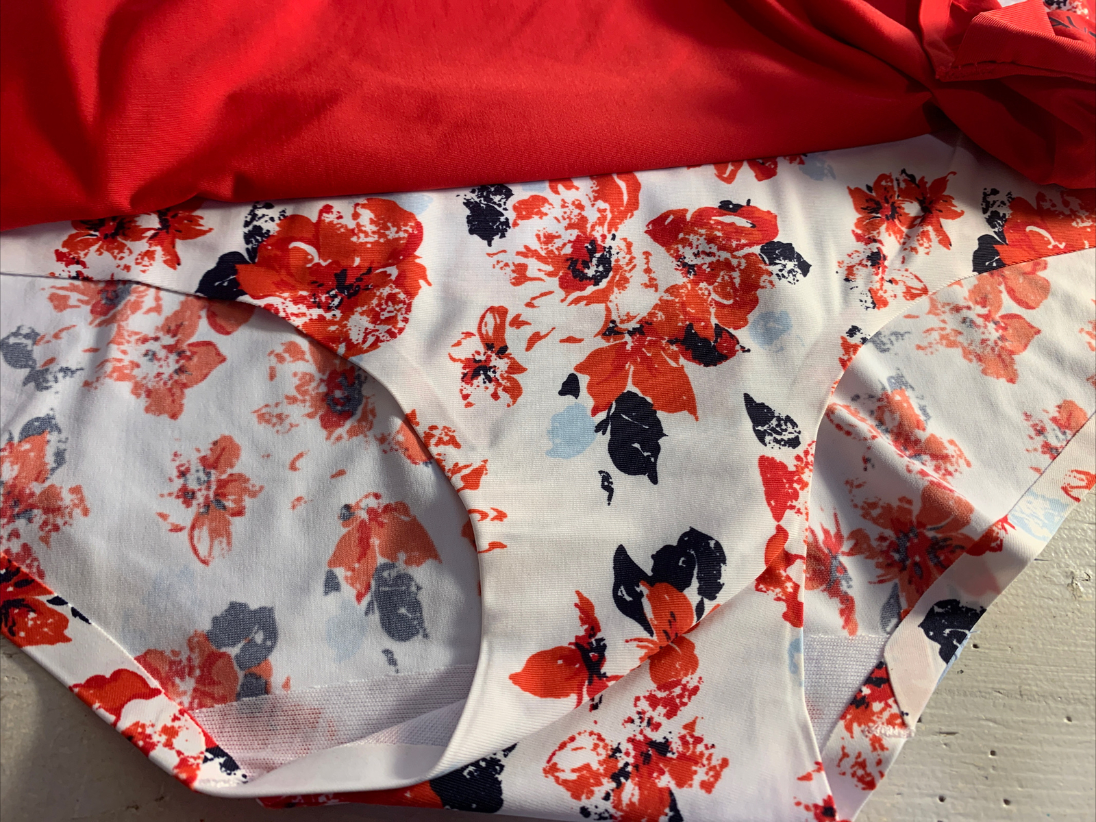 Nautica Intimates Womens 3 Pack Nylon Hipster Panties Small Red Blue White