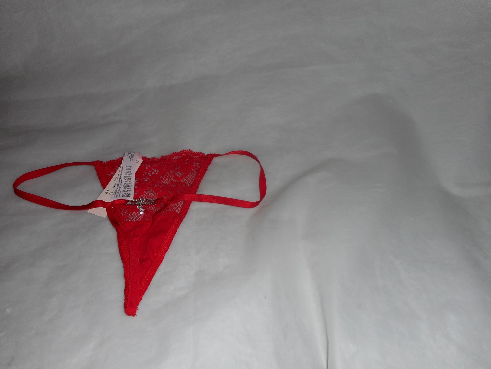 Victoria’s Secret Red Lace Bow Rhinestone V String Panty SP & XS/XP