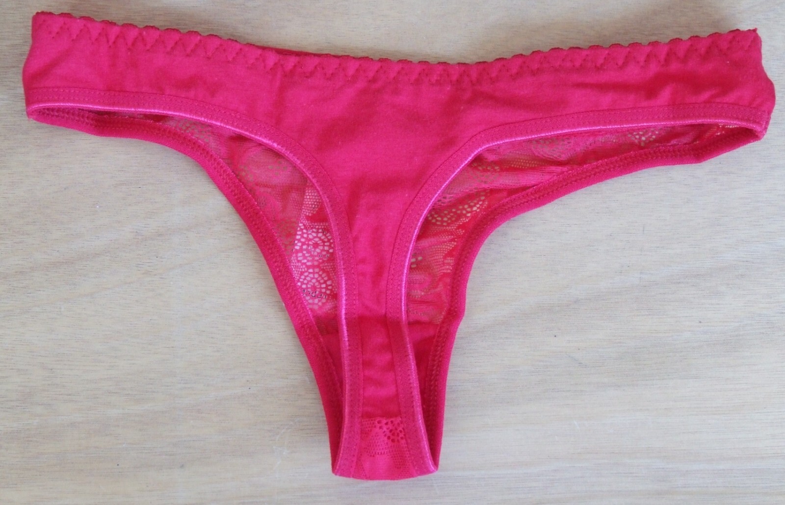 Ladies size 8 cotton and elastane stretchy thong knickers panties briefs Red