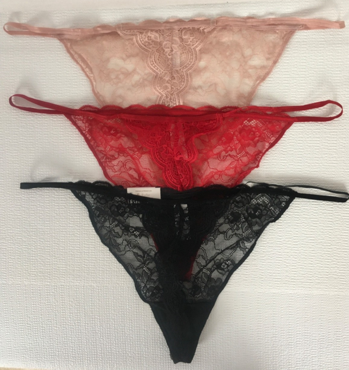 Joyspun 3 pack Lace String Underwear Size XXXL 22 Red Black Pale Pink New w Tags