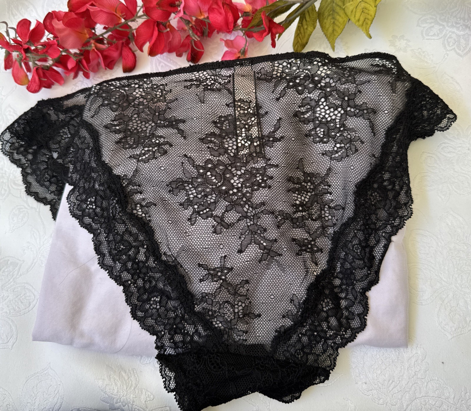 VICTORIA’S SECRET L DREAM ANGELS BLACK CHEEKINI TANGA LACE SHEER PANTIES NWT