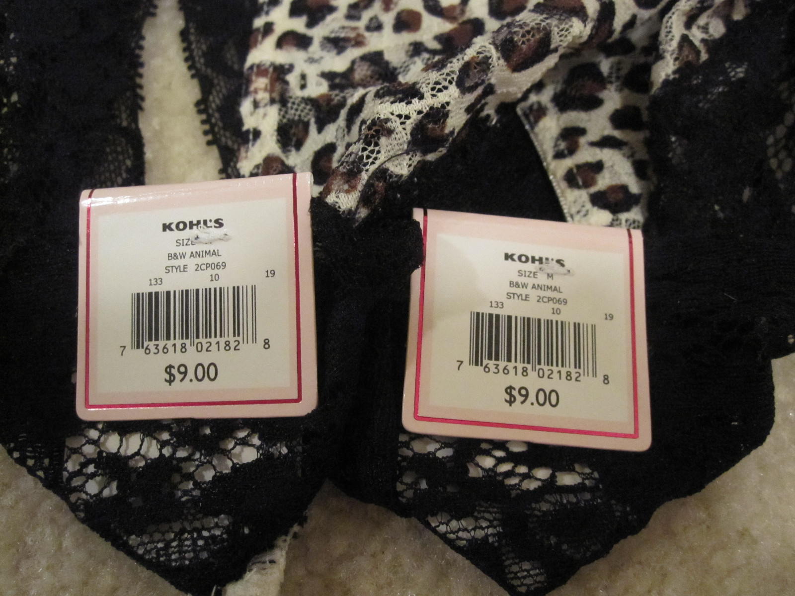 Candies ladies panties 2 pair lace thong size 6 M new with tags