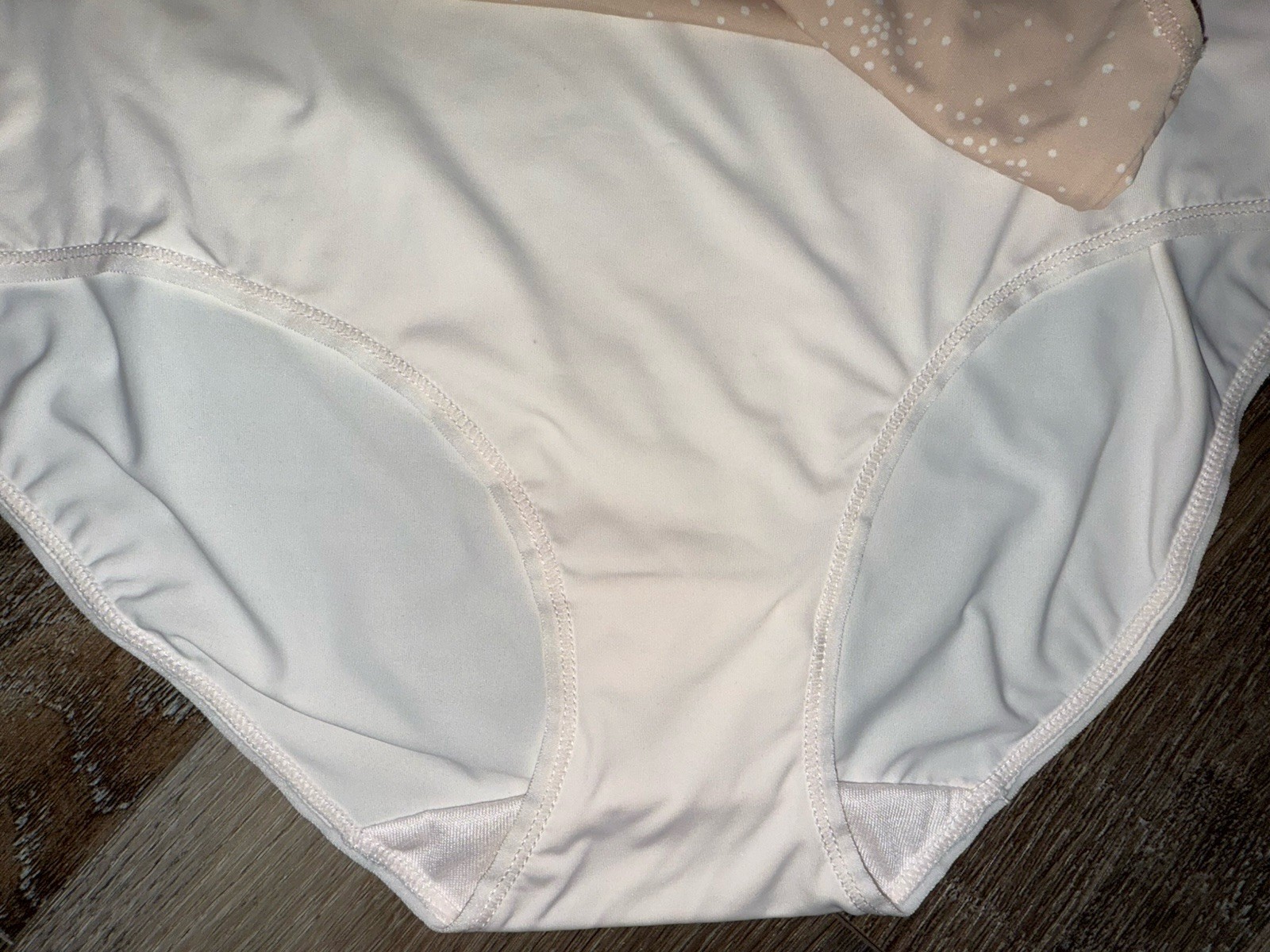 Bali ~ 3-Pair Womens Full Coverage Brief Underwear Panties Nylon Blend ~ M