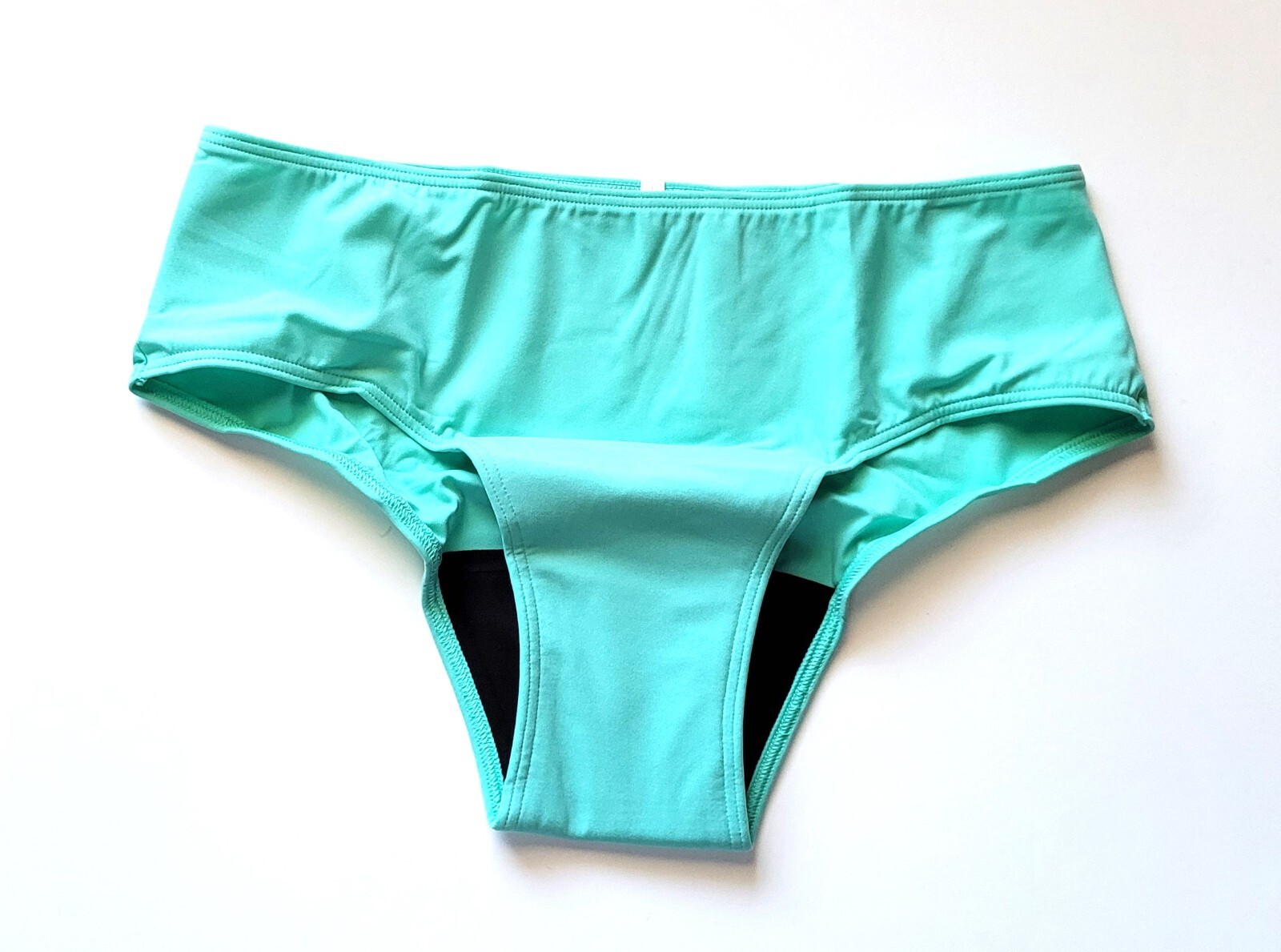 New W/Tag VS/Pink 2 Pieces Reusable Period Underwear Boyshort Hipster Small Size
