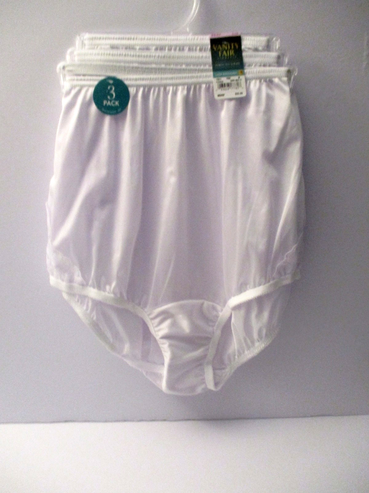 Vanity Fair brief panties 3 pair Perfectly Yours Lace Nouveau size 6/M white