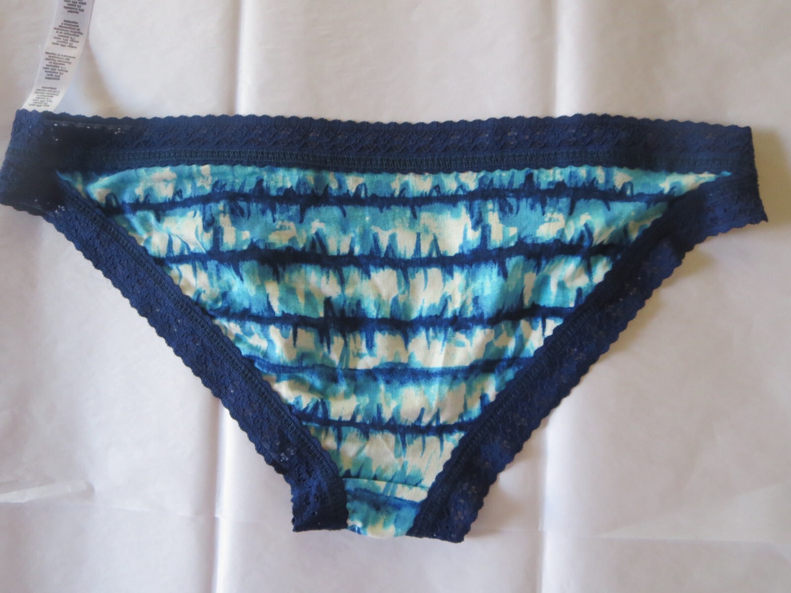 HANKY PANKY #632104 DREAM BRAZILIAN BIKINI PANTY, MEDIUM, MULTI BLUE NWOT, $29