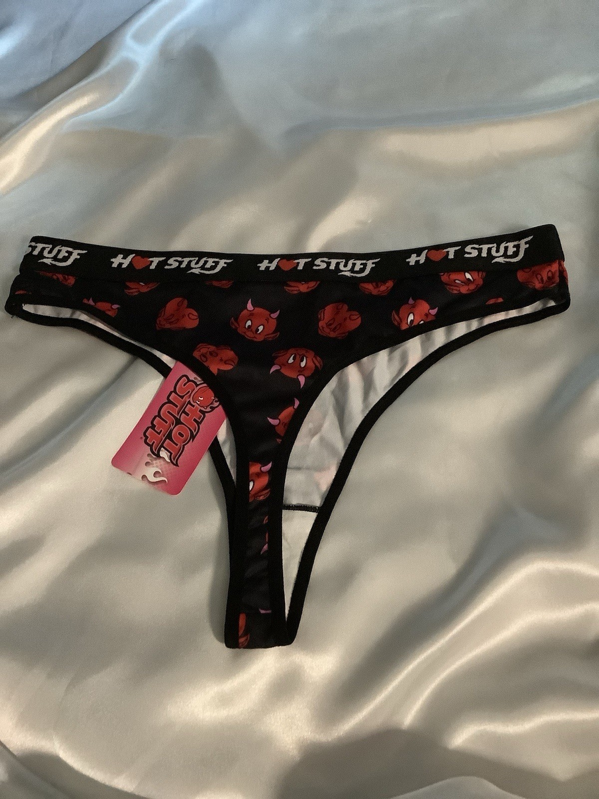 HOT STUFF Women’s Red White Black Cartoon Devil Print Thongs (10) X-LARGE