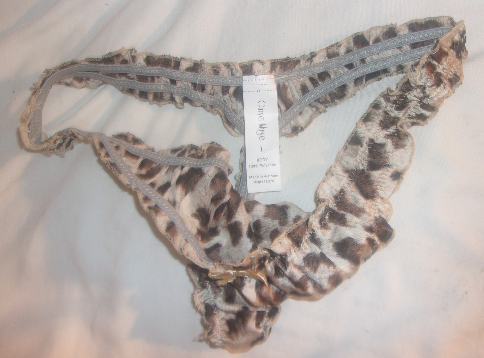 HOT NEW POLYESTER THONG PANTIES SIZE LARGE SEXY AND COMFY TO WEAR ANIMAL PRINT