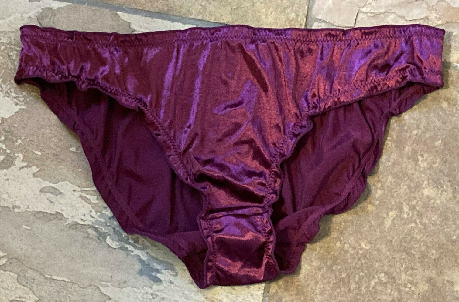 SANGRIA 8/XL Buttery Soft Silky Second Skin SATIN Bikini Panties NEW