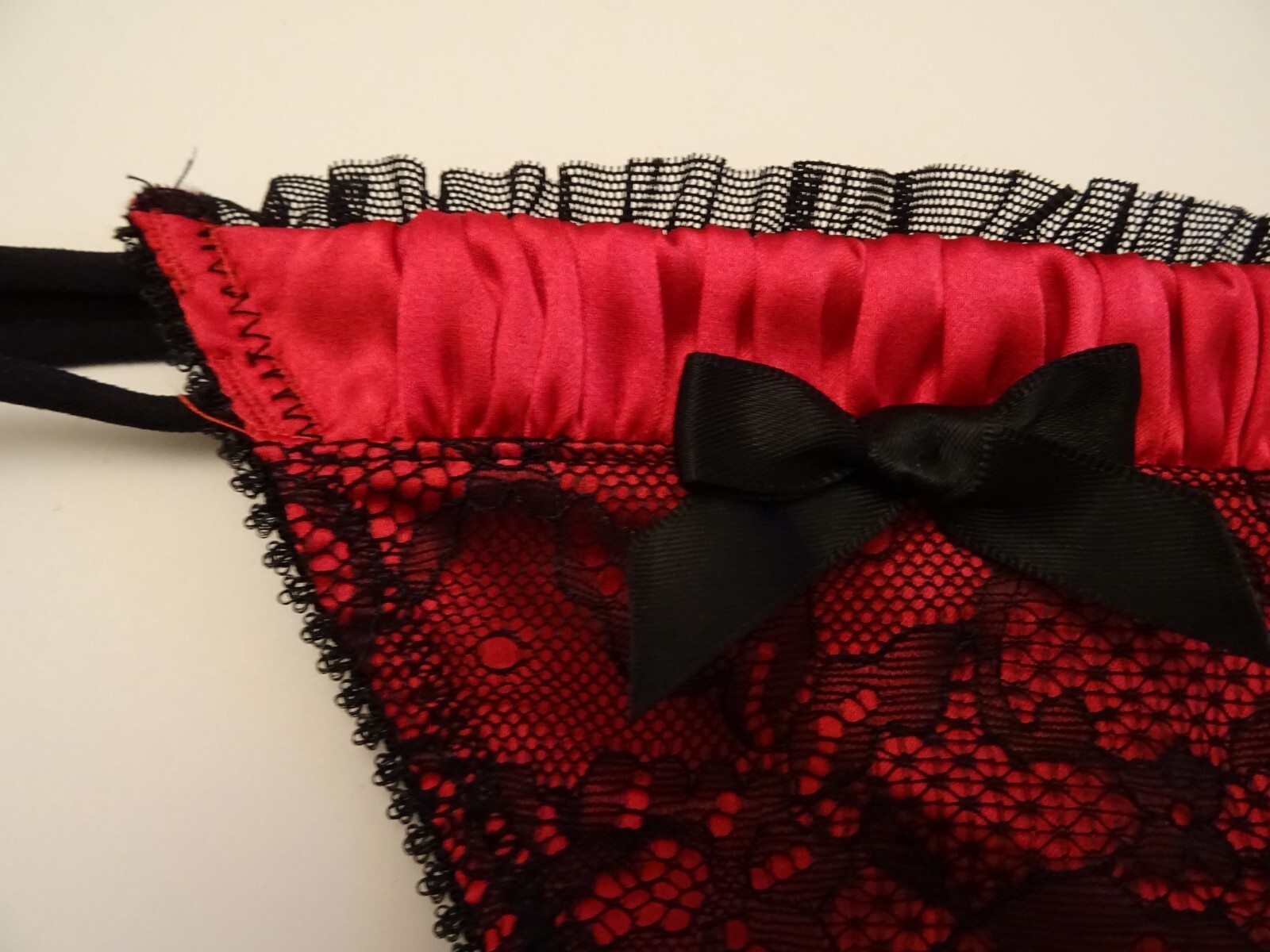 Bnwt La Senza 10 12 16 18 Thong Red Rouched Silk Black Lace