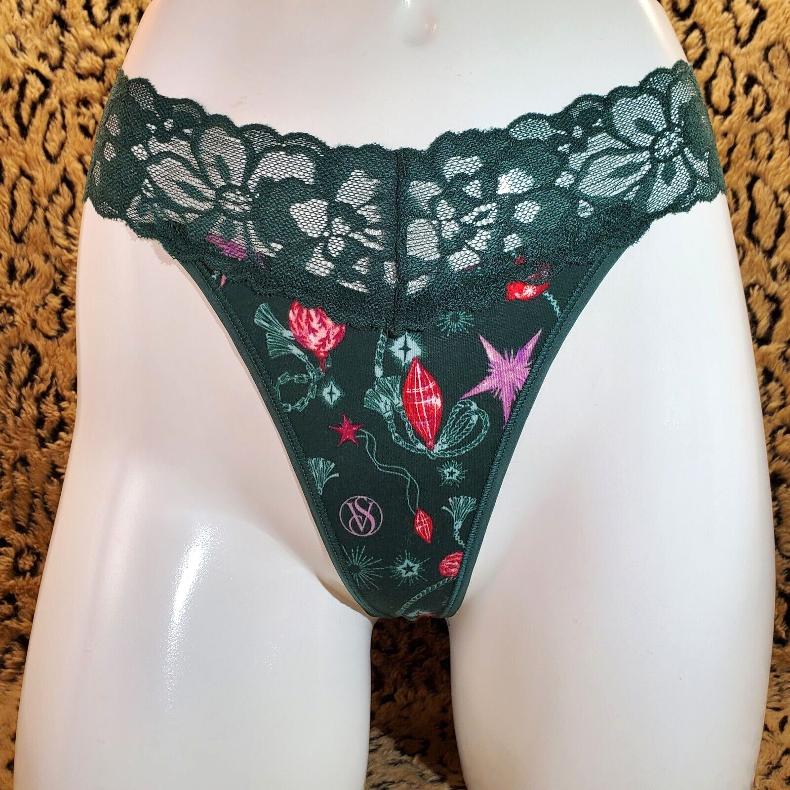 Victoria’s Secret Dark Green Jewels & Bling Floral Lace Thong Panty L NWT Sexy