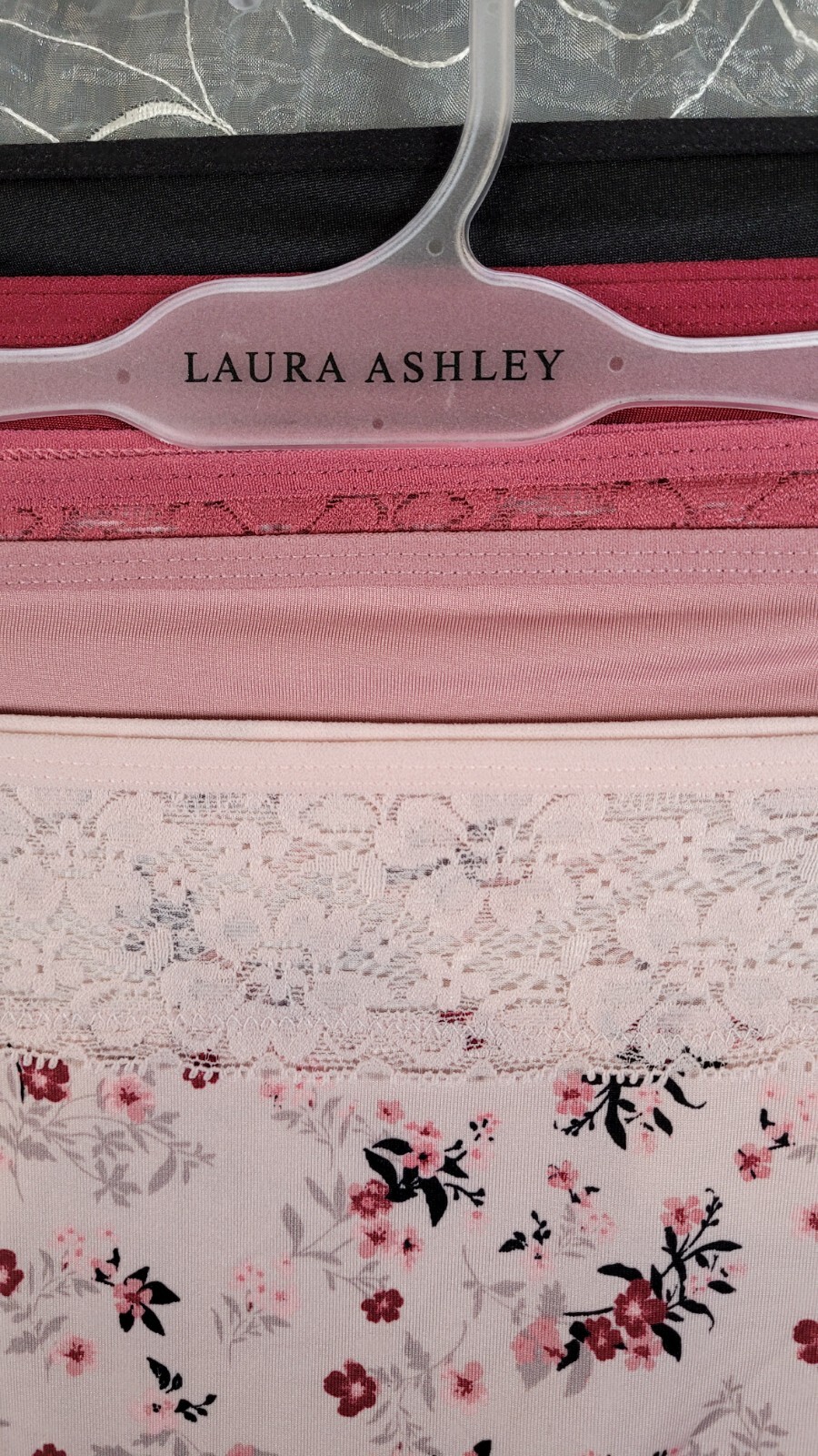 Laura Ashley 5 Microfiber Briefs Size 2X Solid, Floral w/ Lace Panel, Pink Black