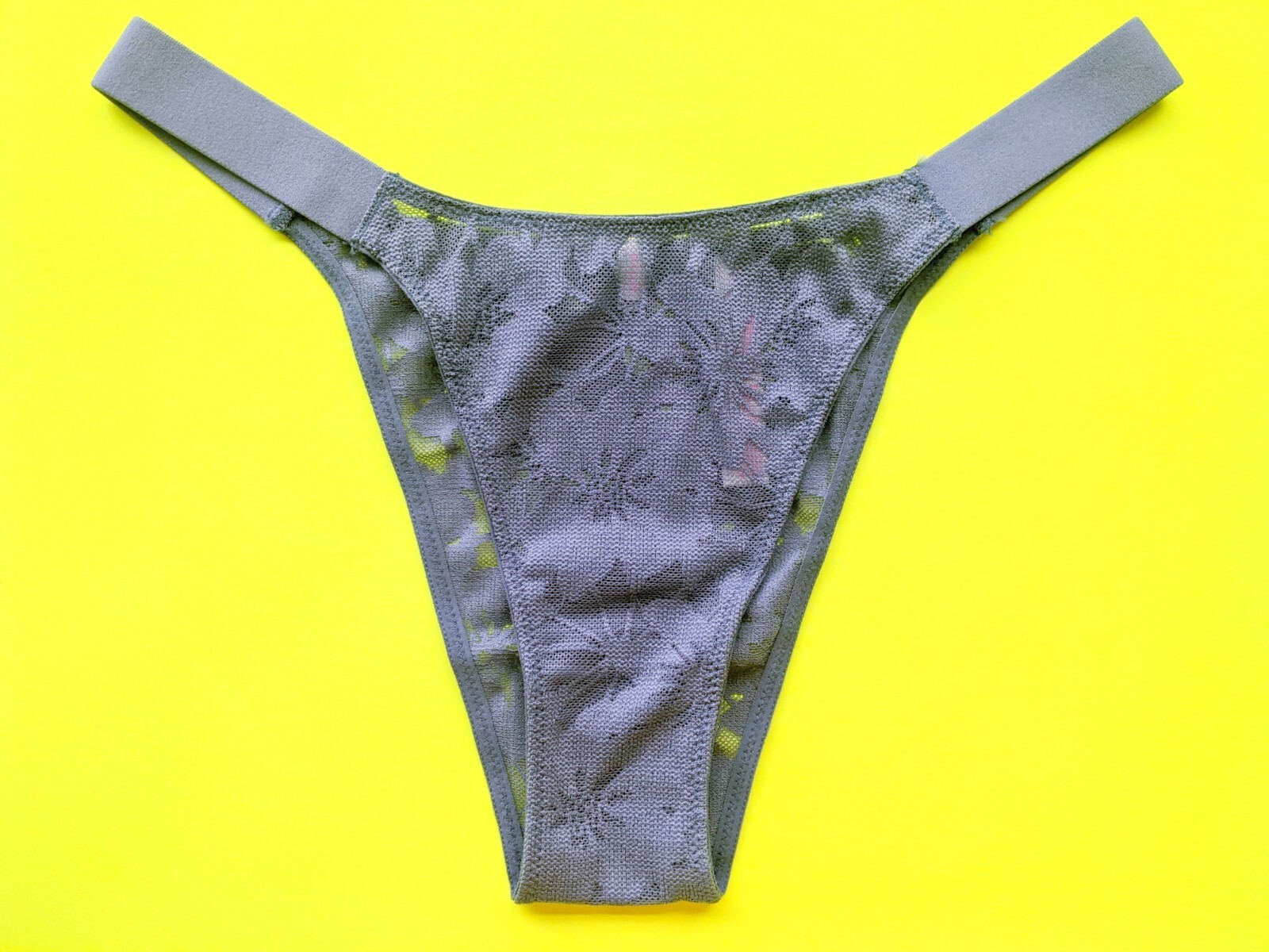 Victoria’s Secret VS Brazilian Rhinestone Assorted Panties Size S – Lot of 4