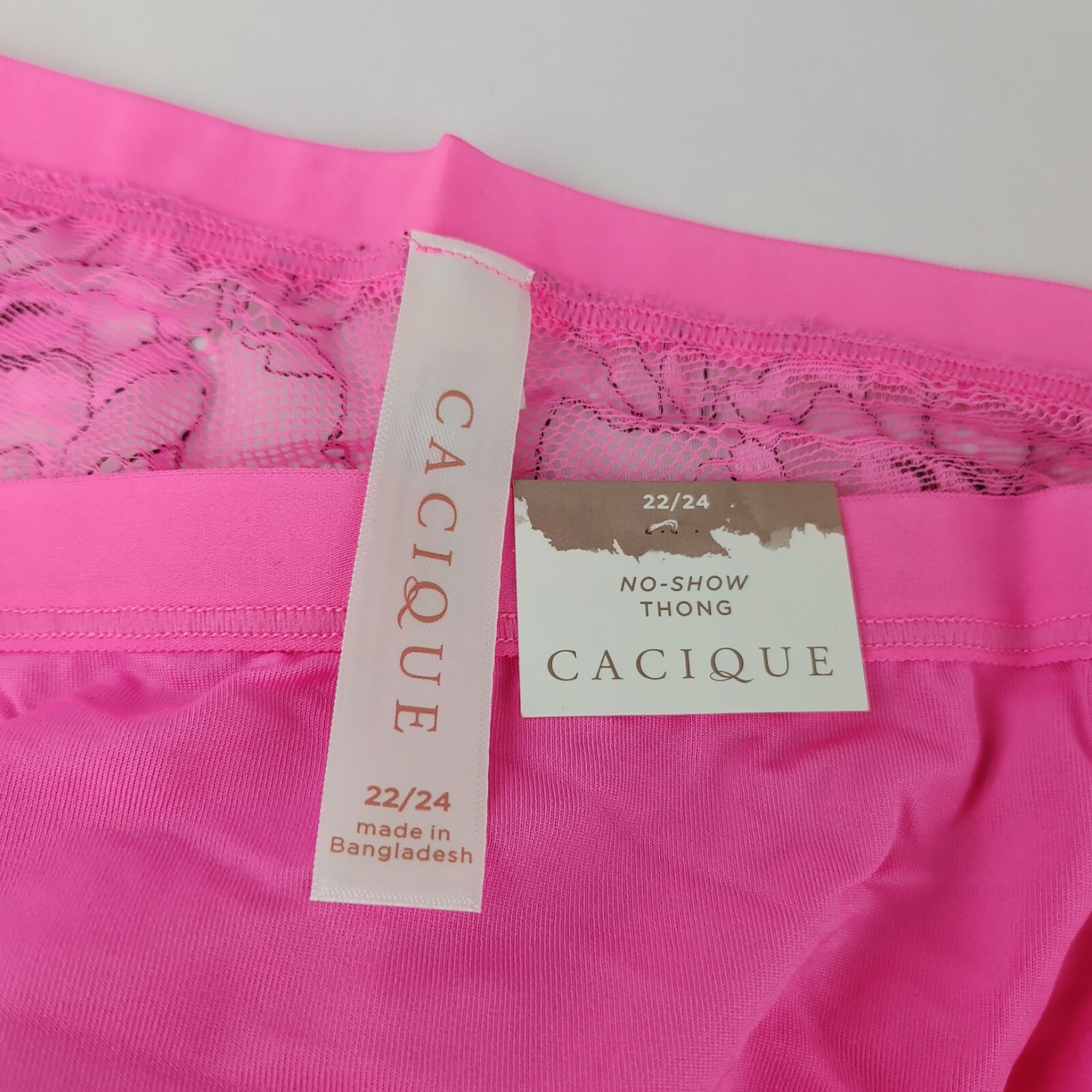 LANE BRYANT CACIQUE NO SHOW THONG 22/24 PANTY PLUS SOLID PINK LACE BACK SEXY