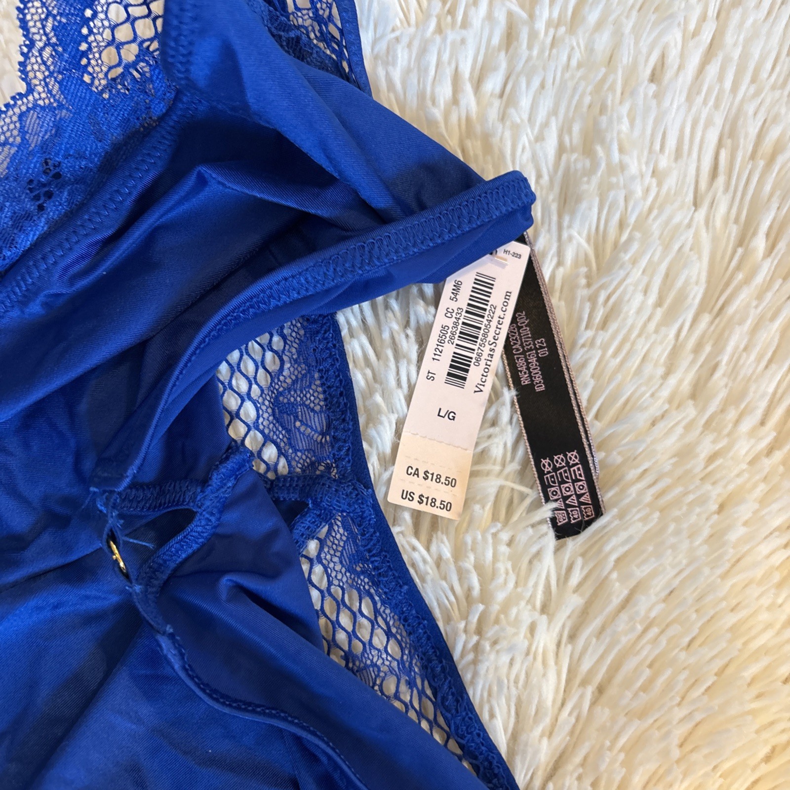 VICTORIA’S SECRET 1 FISHNET LACE SATIN CHEEKY PANTY 1 Plain Front NWT Large