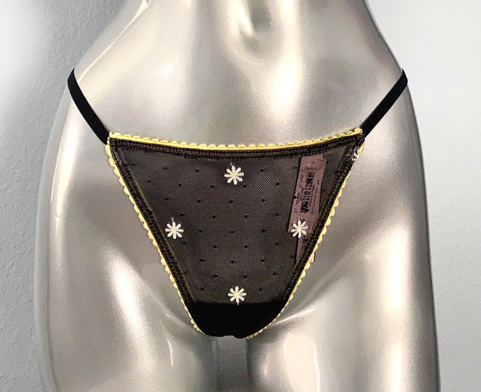 Victoria’s Secret V String Panty Black Mesh Pinnacle Daisy Embroidered Sexy M XL